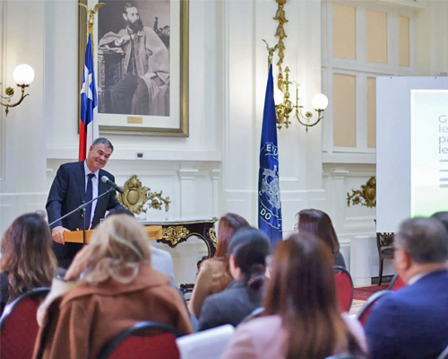 Senado lanza “Guía de lenguaje claro para el ámbito legislativo”